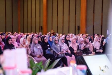 Women Festive dan Halalmove...