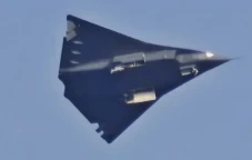 Jet Tempur Chengdu J-20...