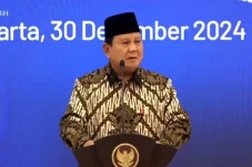 Presiden Prabowo Umumkan...