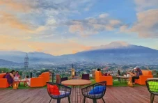 5 Rekomendasi Hotel...