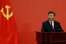 Ekonomi China Tertatih-tatih,...
