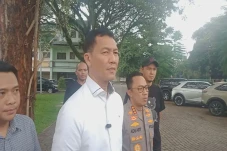 Polisi Peras WN Malaysia,...