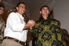 Anies-Ahok Bikin Kejutan,...