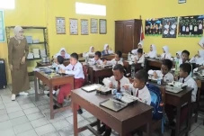 Makan Bergizi Gratis...