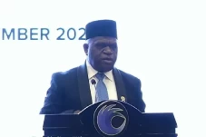 Menteri HAM Natalius...