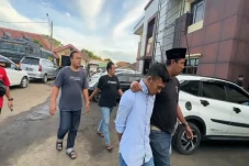 Penyewa Mobil Terkait...