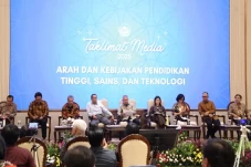 Program 100 Hari Mendikti...