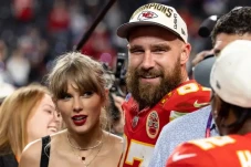 Taylor Swift dan Travis...