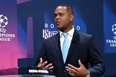 Patrick Kluivert Suksesor...