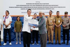 Kemenag Kembali Salurkan...