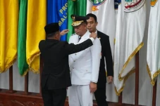 Profil Fadjry Djufry,...