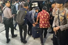 Geledah Rumah Hasto...