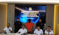 Imigrasi Tangkap Warga...