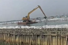 Pagar Laut di Bekasi,...