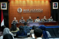 Tok! BI Turunkan Suku...