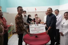 Bank Jatim Biayai Operasi...
