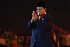 Presiden Prabowo Mulai...