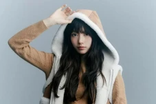 8 Idola K-pop yang Sukses...