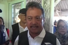 Pagar Bambu Misterius...