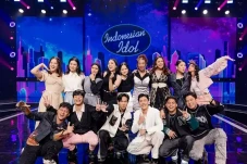 Saksikan Live Show TOP...