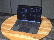 ASUS ROG Luncurkan Laptop...