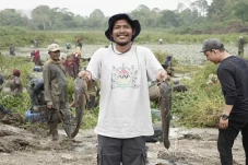 Mengenal Tradisi Bekarang...