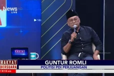KPK Absen Sidang Perdana...