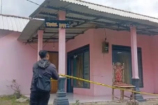 Gempar, Tukang Las di...