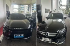 Kejagung Sita 2 Mobil...