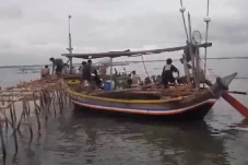 Ribuan Nelayan Bantu...