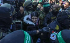 Hamas Bebaskan Sandera...