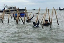 Buktikan Negara Hukum,...