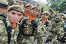 Gaji Hard Gumay sebagai...