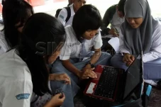 Majukan Pendidikan Indonesia,...