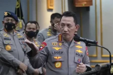 AMJ Desak Kapolri Percepat...