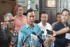 Ada Tambahan Tergugat,...
