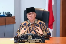 Survei 100 Hari Kerja...