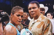 Laila Ali Anak Muhammad...