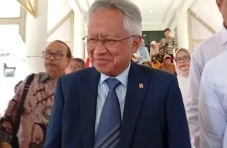 Survei, Satryo Soemantri...