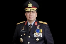 Profil Komjen Pol Purwadi...