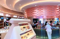 Grand Opening Pink Ocean...
