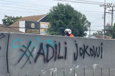 Vandalisme Adili Jokowi...