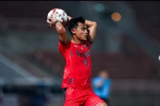 Lemparan Roket Pratama...