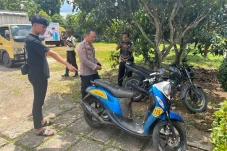Hindari Jalan Berlubang,...