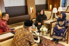 Megawati Umrah, Doakan...