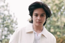 20 Film yang Dibintangi...