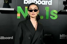 Agnez Mo Tanggapi Kasus...
