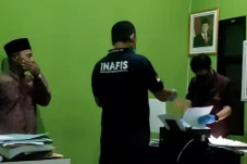 Bareskrim Polri Geledah...