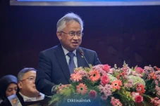 Bantuan Operasional...