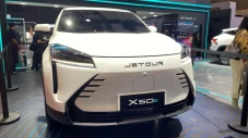 Mobil Listrik Pertama...